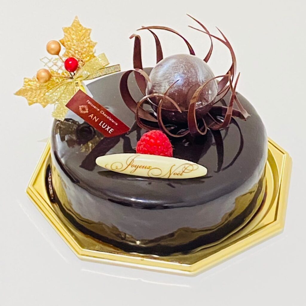 こんにちは🤎pâtisserie chocolaterie AN LUXE(アンリュクス)でございます！︎クリスマスケーキの詳細をお知らせします︎大変お待たせ致しました。